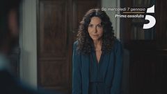 A testa alta - Il coraggio di una donna: da mercoledì 7 gennaio su Canale 5