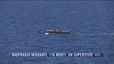 Breaking News delle 21.30 | Naufragio migranti, 116 morti, un superstite