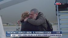 Breaking News delle 14.00 | Trentini e Burlò liberi, il ritorno a casa