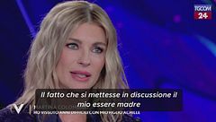 Martina Colombari sugli anni difficili con il figlio Achille: "Si è messo in discussione il mio ruolo di madre"