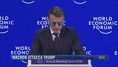 Breaking News delle 21.30 | Macron attacca Trump