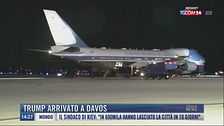 Breaking News delle 14.00 | Trump arrivato a Davos