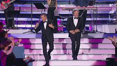 Ezio Greggio ed Enzo Iacchetti a sorpresa da Gerry Scotti a La Ruota della Fortuna