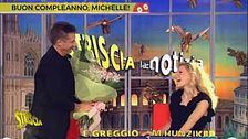 Dalla Svizzera al bancone di Striscia: buon compleanno a Michelle Hunziker