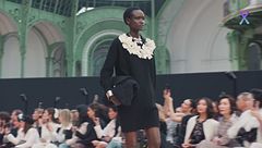 La borsa nera must-have dell'inverno