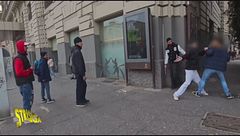 Anticipazione - I "Taxi clan" di Napoli