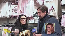 "Mi meriterei più di un Tapiro ultimamente". E su Grignani e Mengoni dice che... Stasera a Striscia il Tapiro a Laura Pausini