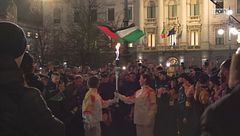 Pennetta e Schiavone tedofore a Milano