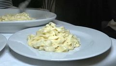 È il "Fettuccine Alfredo day", la festa della pasta capace di unire Roma e l'America