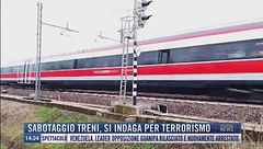 Breaking News delle 14.00 | Sabotaggio treni, si indaga per terrorismo