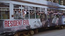 Zombie per le vie del centro: Resident Evil Requiem sorprende i milanesi