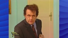 Auguri a Gene Gnocchi: dalle parodie a Striscia la Berisha