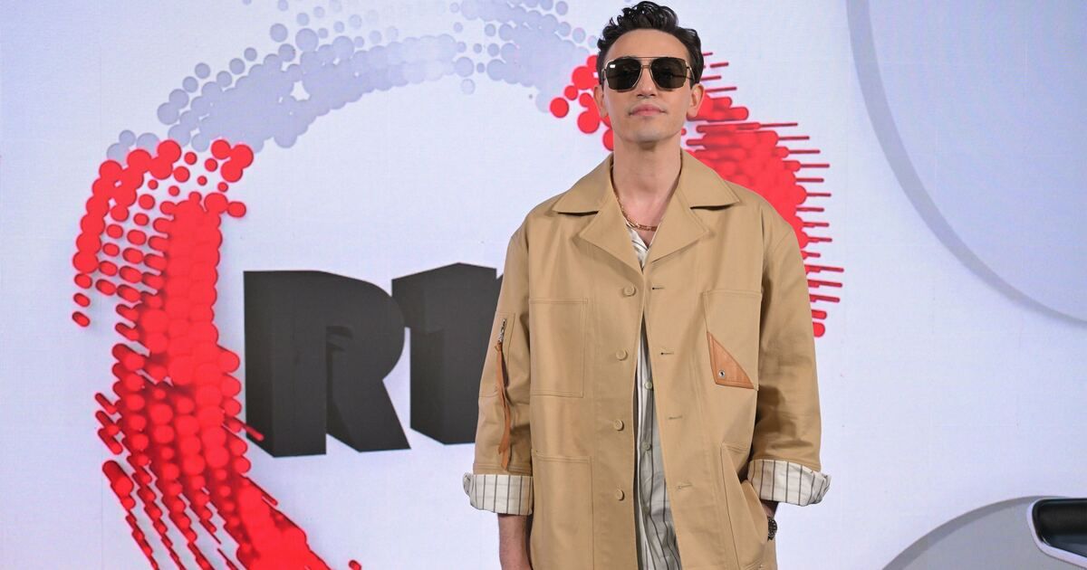 R101: Melita Toniolo intervista Michele Bravi Video | Mediaset Infinity