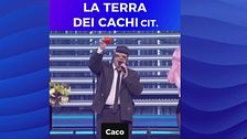 Caco sul palco. Tony Pitony l'aveva promesso in un brano. Che ne diranno Elio e le Storie Tese?