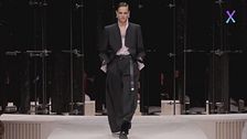 Givenchy FW26-27, un dialogo tra stile mannish e iperfemminile
