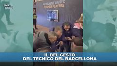 Flick cuore d'oro: salva il piccolo tifoso schiacciato tra le transenne