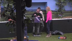 "Grande Fratello Vip", campeggio forzato per i primi concorrenti