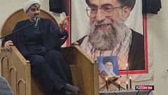 Roma, nel quartiere Tuscolano c'è chi celebra Khamenei