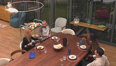 La tavola è apparecchiata: inizia una cena speciale