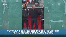 Mourinho si commuove in panchina