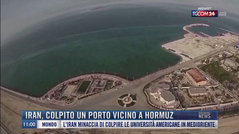 Tgcom24: Breaking News delle 11.00 | Iran, colpito un porto vicino a ...