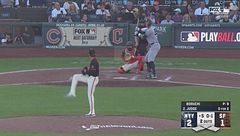 Baseball, la stella degli Yankees Aaron Judge trova il fuoricampo e colpisce un'ambulanza