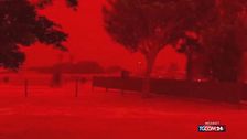 Australia, il cielo si fa rosso per la tempesta tropicale Narelle