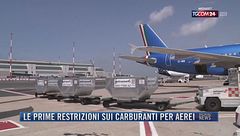 Breaking News delle 21.30 | Le prime restrizioni sui carburanti per aerei