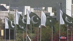 Trump discute con Starmer di un possibile piano per rendere sicuro il passaggio attraverso Hormuz