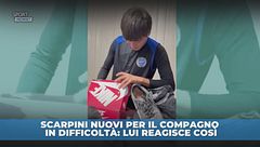 Scarpini al compagno più povero, lui reagisce così