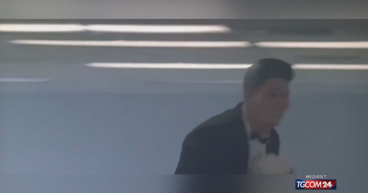 Tgcom24: La rapina di Napoli diventa un meme sul Web Video | Mediaset ...