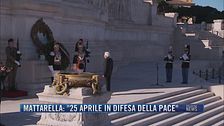 Breaking News delle 21.30 | Mattarella: "25 aprile in difesa della pace