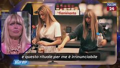 "Grande Fratello Vip", Alessandra Mussolini si emoziona per la lettera della sorella Elisabetta