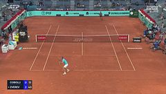 Cobolli si arrende a Zverev a Madrid in due set: le immagini