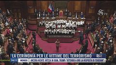 Breaking News delle 14.00 | La cerimonia per le vittime del terrorismo