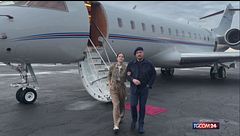 John Travolta arriva a Cannes in aereo