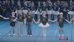 Roberto Bolle festeggia un anno del progetto "A scuola danzando"