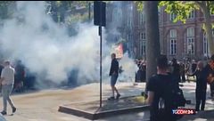 Derby di Torino, la cronaca delle violenze tra ultras di Juve e Toro
