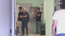 Sinner lascia il San Raffaele di Milano dopo i controlli: le immagini