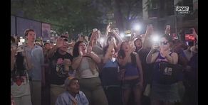 Knicks campioni 53 anni dopo, notte folle di anarchia a New York