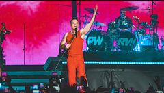 R101 allo show di Robbie Williams a Firenze Rocks