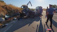 Foggia, auto fuori strada: morti tre giovani