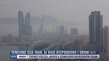 Breaking News delle 18.00 | Tensione Usa-Iran, ai raid rispondono i droni