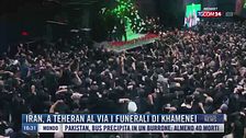 Breaking News delle 16.30 | Iran, a Teheran al via i funerali di Khamenei