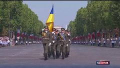 A Parigi la parata del 14 luglio, Macron con Zelensky assiste sfilare le truppe ucraine