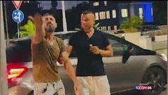 San Benedetto del Tronto, immobilizza un uomo che intralcia il traffico: imprenditore denunciato