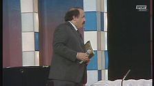 Bagnoli al Costanzo show dopo lo scudetto: "Posso applaudirmi da solo?"