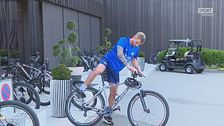 L'Inter pedala verso il nuovo scudetto, selfie e autografi coi tifosi