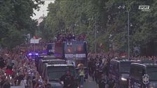 Spagna, è qui la festa: incontro con i reali e parata per le vie di Madrid"