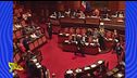 Rissa sfiorata al Senato durante le proteste del M5S sul caso Delmastro